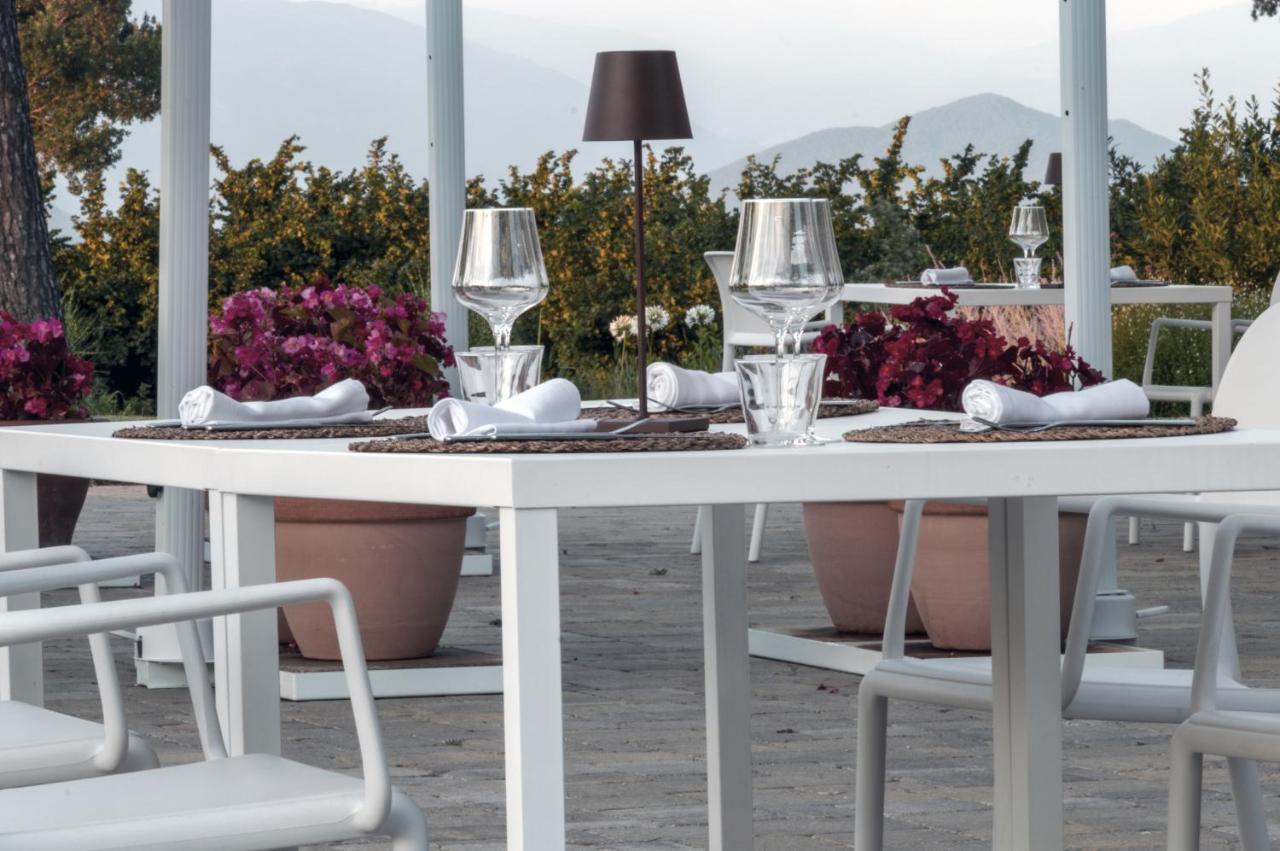 I Cacciagalli Wine Resort Teano Exterior foto